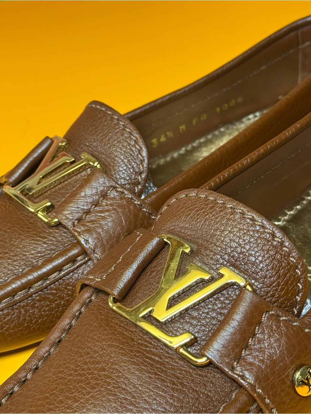 Louis Vuitton loafers Brown Leather Insole Detailing with Gold Stamp - Picture 15 of 15
